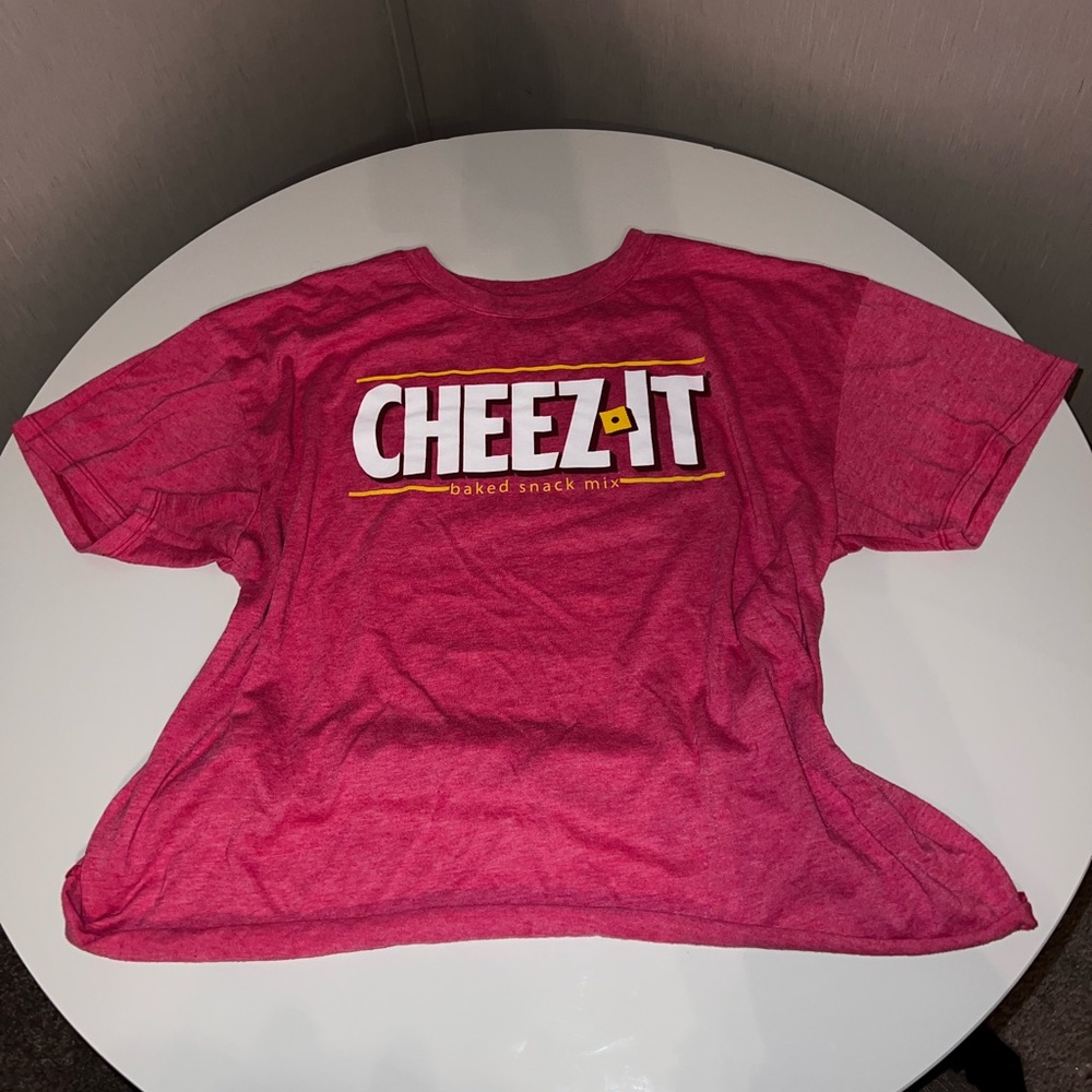 Kellogg Cheese It Graphic Tee